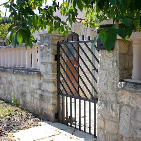 Dom wakacyjny Eli Pomer